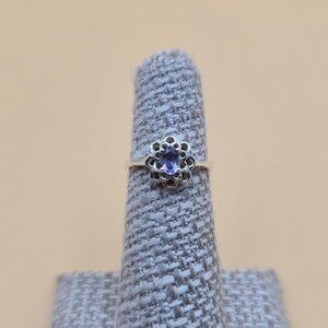 Size 5 Sterling Silver Small Oval Amethyst Gem Band Ring A5425